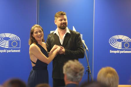 Podelitev nagrade EP državljan Evrope Sandiju Curku 37 Foto Ljubo Vukelič